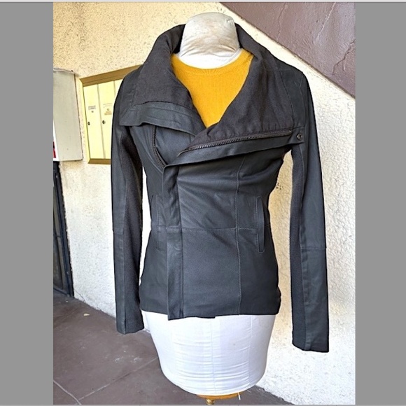 VEDA "Stevie" Matte Black Leather High/Low Jacket EUC/sz S - Picture 7 of 13